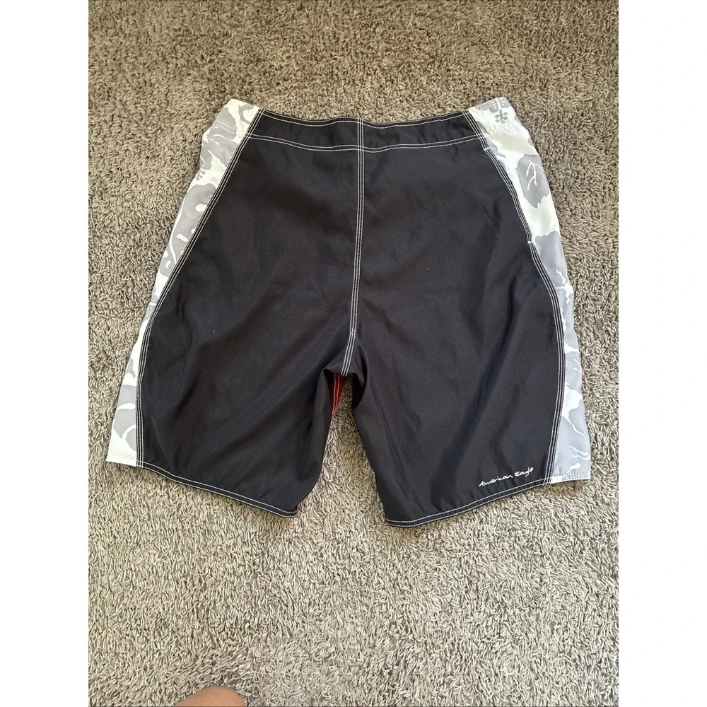 American Eagle Outfitters while red fly